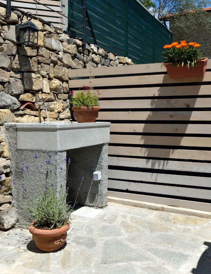 Chalet In Liguria Villa Vasia Exterior photo